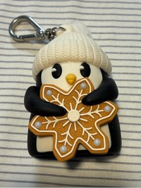 Bath and Body works hand sanitizer penguin holder keychain